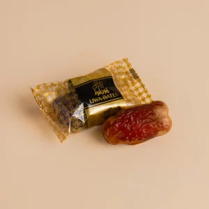 تمر صقعي مغلف فرديًا يقدم نكهة التمر في عبوة أنيقة. Discover the rich, natural sweetness of Sagai Premium Dates from Liwa Dates. Soft, juicy, and full of authentic Emirati flavor. Individually wrapped.