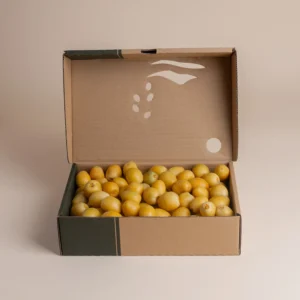 Barhi dates are enjoyed at the Bisr stage, offering a distinctive sweet flavor and a crunchy texture that combines refreshment and delight in every bite. It has loyal fans who eagerly await its season every year. Try it today and join the lovers of authentic Barhi Rutab from Liwa Dates. يُؤكل البرحي في مرحلة البِسر ليمنحك مذاقًا حلوًا مميزًا وقوامًا مقرمشًا يجمع بين الانتعاش واللذة في كل حبة. له محبّون ينتظرون موسمه كل عام بفارغ الصبر. جرّبه اليوم وانضم إلى محبّي رطب البرحي الأصيل من تمور ليوا.